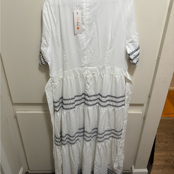 White Half Sleeve Maxi Dress *NEVER WORN* - Picture 3 of 6